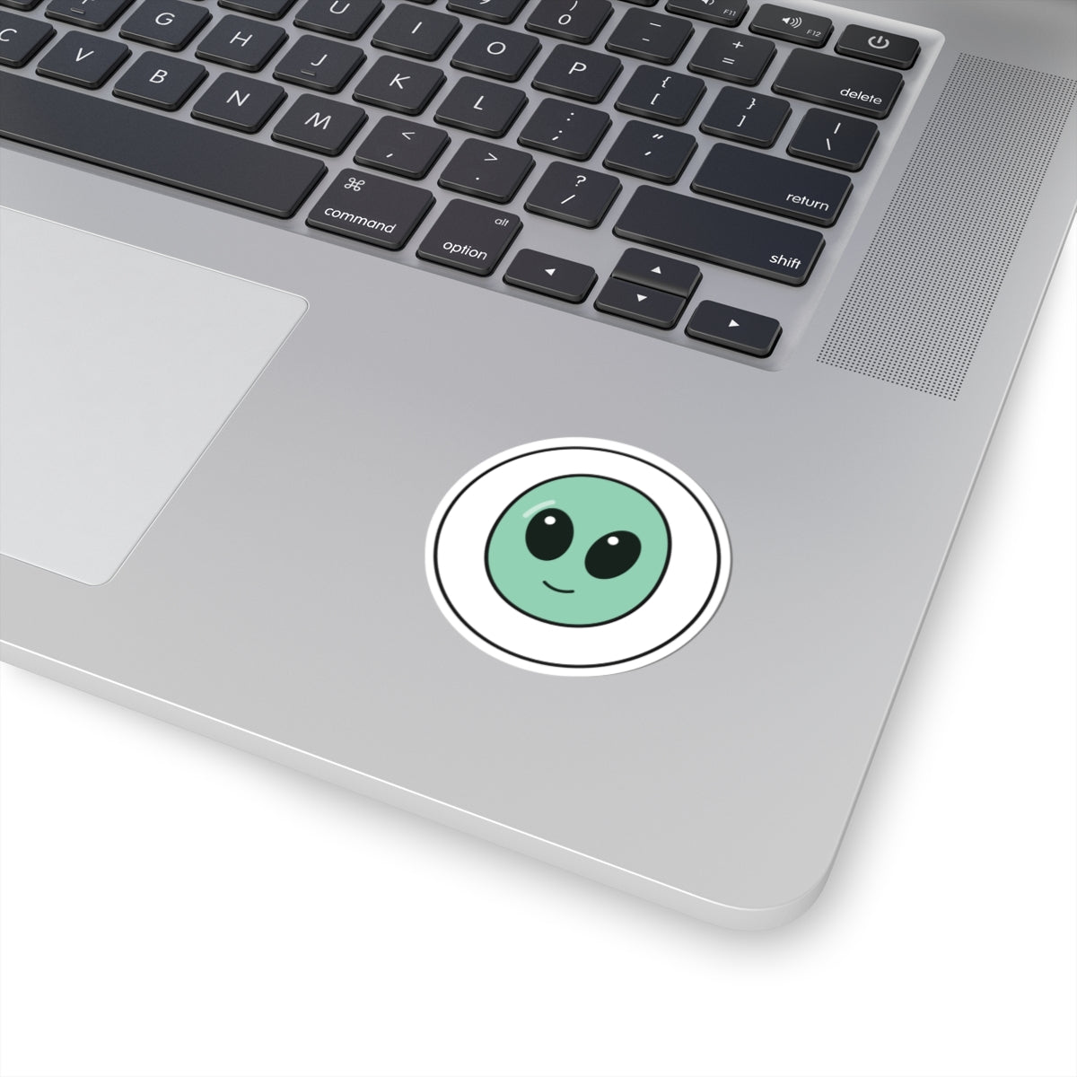 Cute Green Alien Kiss-Cut Sticker — Small Round Laptop Decal