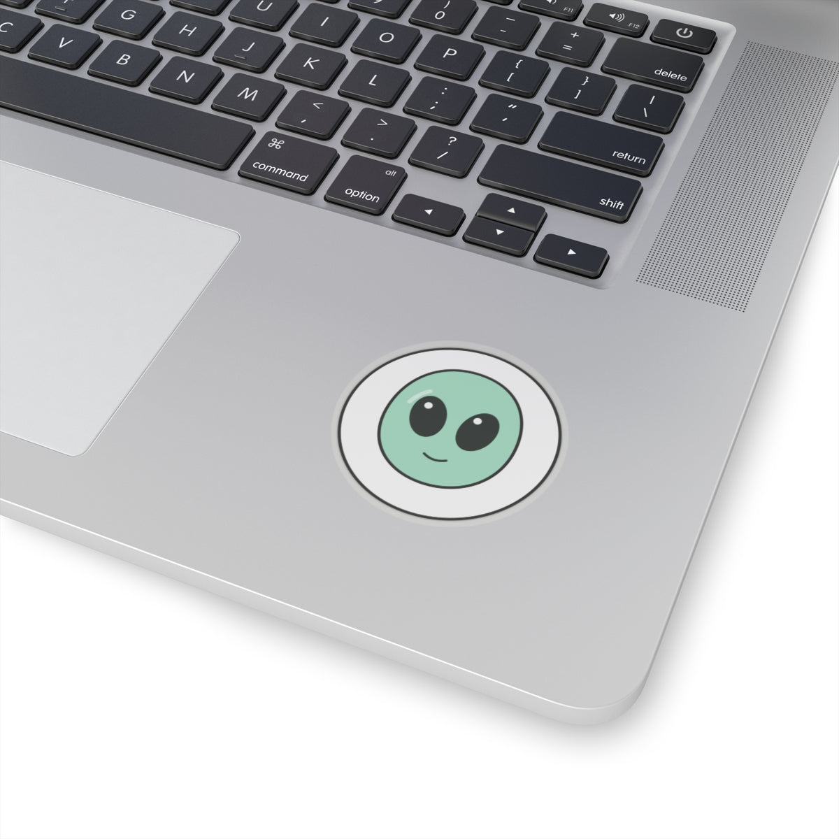 Cute Green Alien Kiss-Cut Sticker — Small Round Laptop Decal